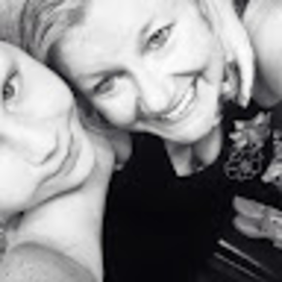 Meet your Posher, Zizah - Picture 1 of 1